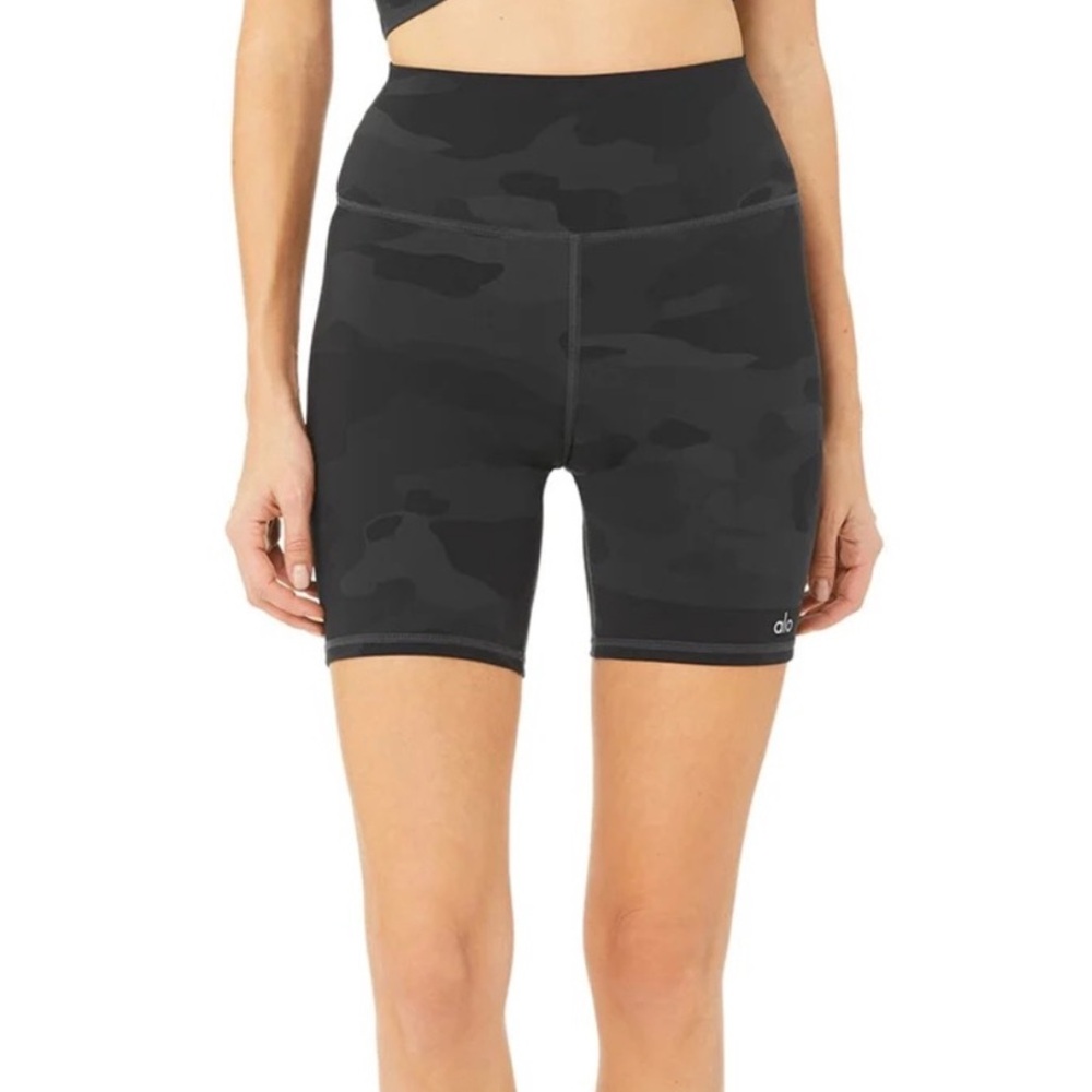 ALO Yoga Black Camo Bike Shorts Vapor 7” high waist